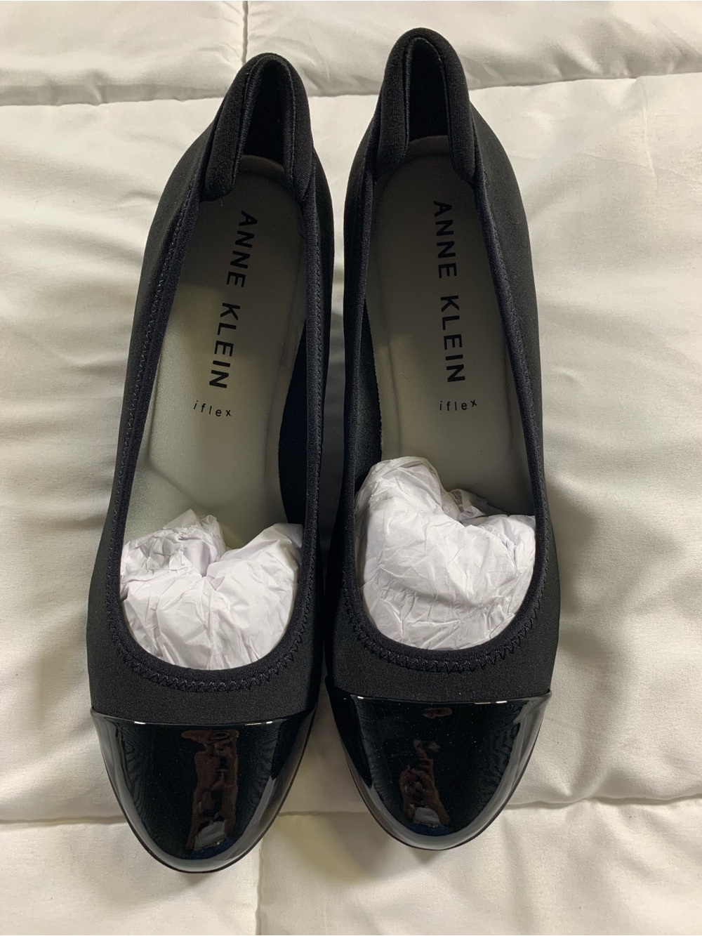 New in box ANNE KLEIN wedge heels womens size 8